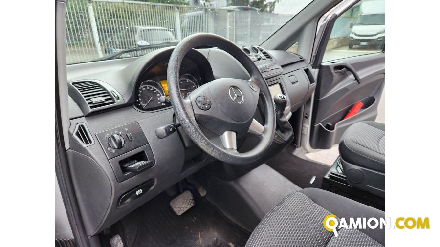 Mercedes 5 posti autocarro | Altro Altro