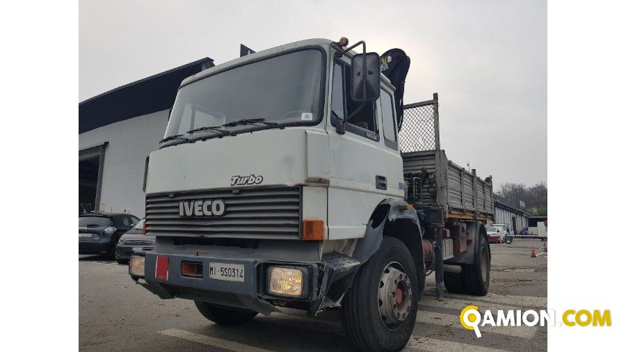 Iveco 175-24 GRU E RIBALTABILE 175-24 GRU E RIBALTABILE | Altro Cassone Ribaltabile