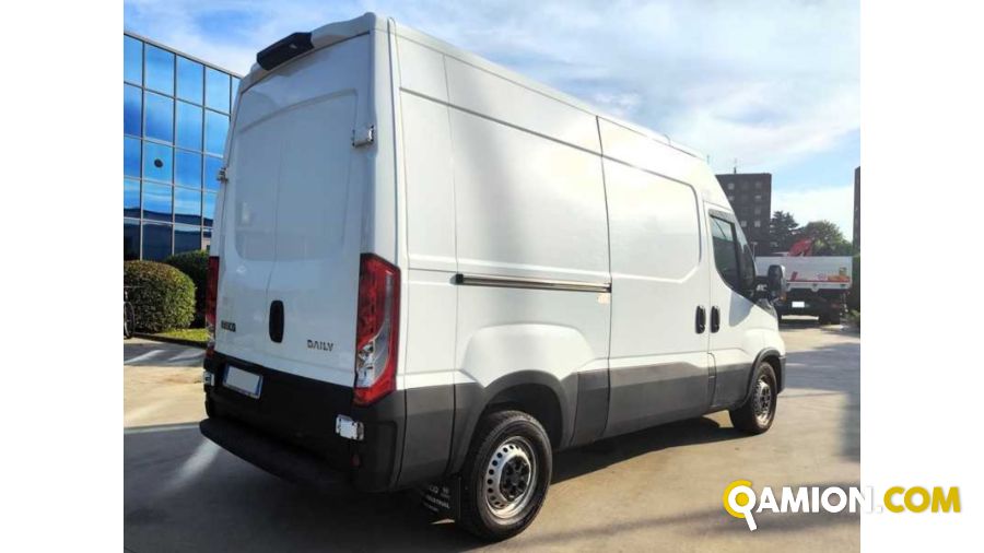 Iveco 35S16V H2 3520 COIBENTATO CON FRIGO | Milano Industrial S.P.A.