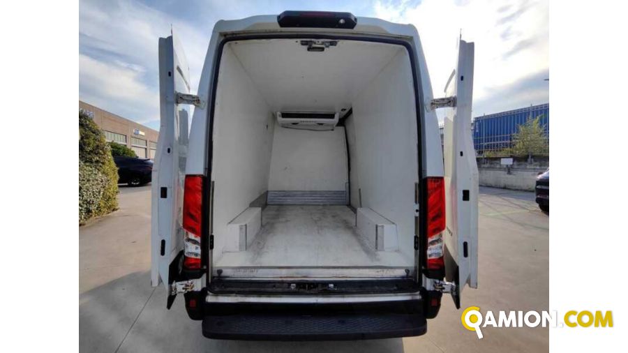 Iveco 35S16V H2 3520 COIBENTATO CON FRIGO | Milano Industrial S.P.A.