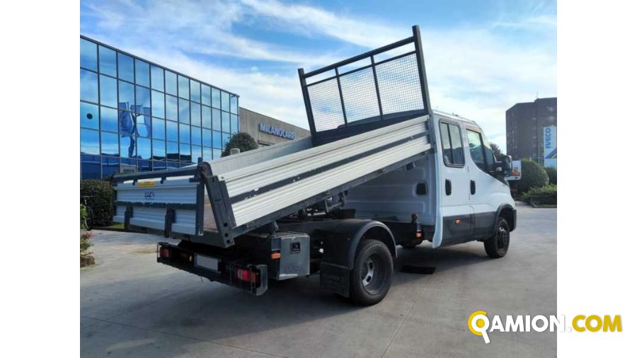 Iveco 35C14D 6+1 RIBALTABILE 35C14D 6+1 RIBALTABILE | Milano Industrial S.P.A.