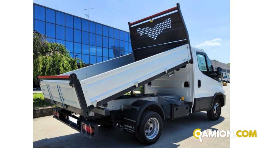 Iveco 35C12 RIBALTABILE 35C12 RIBALTABILE | Milano Industrial S.P.A.