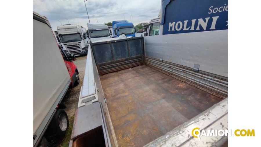 Isuzu L35 GRU BONFIGLIOLI P2300  + RIBALTABILE L35 GRU BONFIGLIOLI P2300  + RIBALTABILE | Altro Altro | Milano Industrial S.P.A.