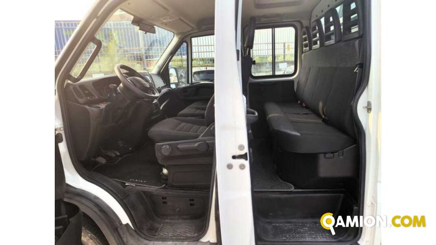 Iveco 35C14D 6+1 RIBALTABILE 35C14D 6+1 RIBALTABILE | Milano Industrial S.P.A.