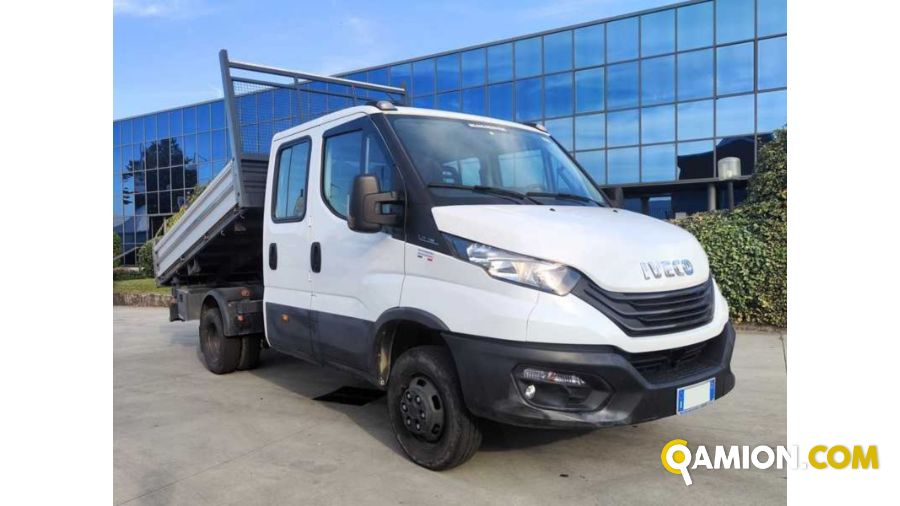 Iveco 35C14D 6+1 RIBALTABILE 35C14D 6+1 RIBALTABILE | Milano Industrial S.P.A.