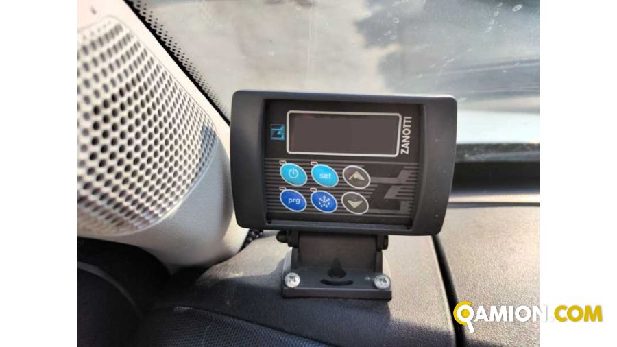 Iveco 35S16V H2 3520 COIBENTATO CON FRIGO | Milano Industrial S.P.A.