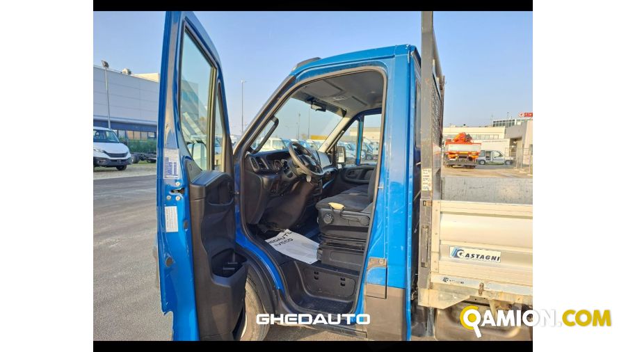 Iveco Daily V 35.12 2019 daily 35 C12 3000 cab. E6d-temp | Leggeri <= 3,5 Altro | GHEDAUTO Veicoli Industriali S.r.l.