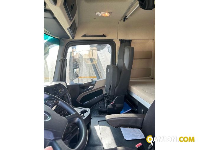 Mercedes Actros 2548 | Autocarro oltre 7.5t Cisterna / Silo | TOSCANDIA SPA