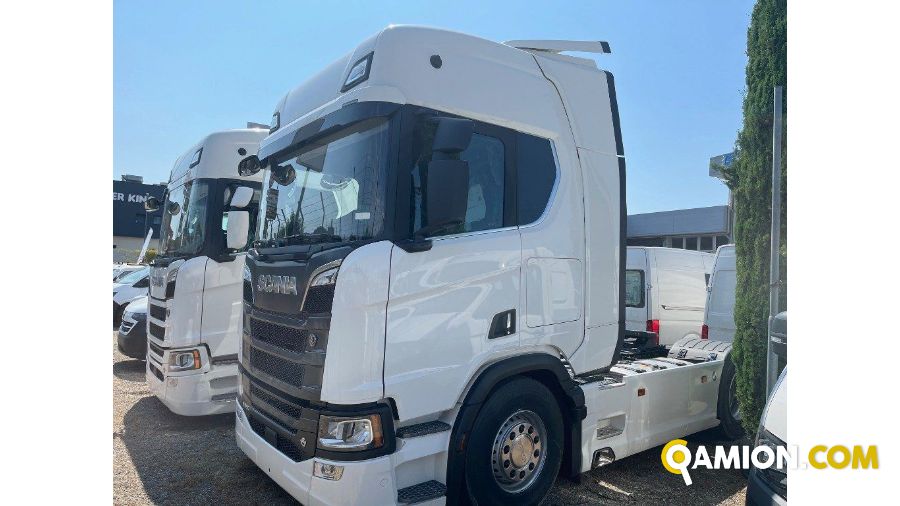 Scania R590 V8 | Motrice semirimorchio Altro | TOSCANDIA SPA