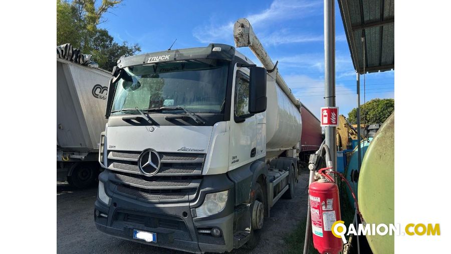 Mercedes Actros 2548 | Autocarro oltre 7.5t Cisterna / Silo | TOSCANDIA SPA