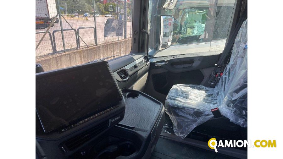 Scania R590 V8 | Motrice semirimorchio Altro | TOSCANDIA SPA