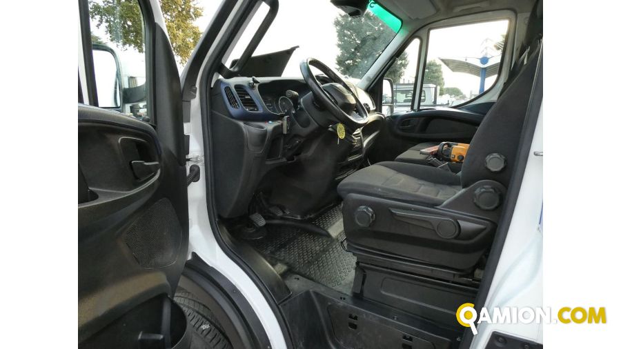 Iveco Medio   Daily 70C16 GRU e CASSONE FISSO | Autocarro fino 7.5t Carrellone | VIVA BRESCIA DIESEL SPA
