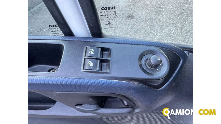 Iveco Medio   Daily 70C16 GRU e CASSONE FISSO | Autocarro fino 7.5t Carrellone | VIVA BRESCIA DIESEL SPA