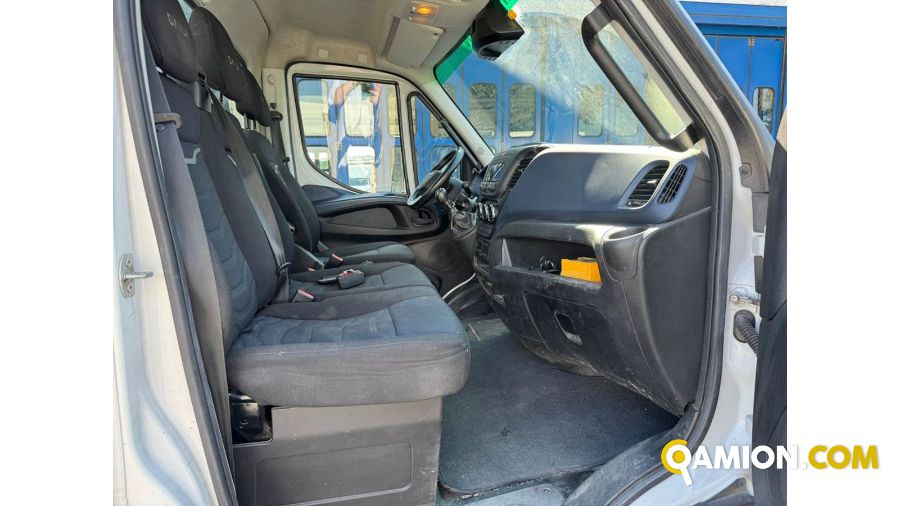 Iveco Medio   Daily 70C16 GRU e CASSONE FISSO | Autocarro fino 7.5t Carrellone | VIVA BRESCIA DIESEL SPA