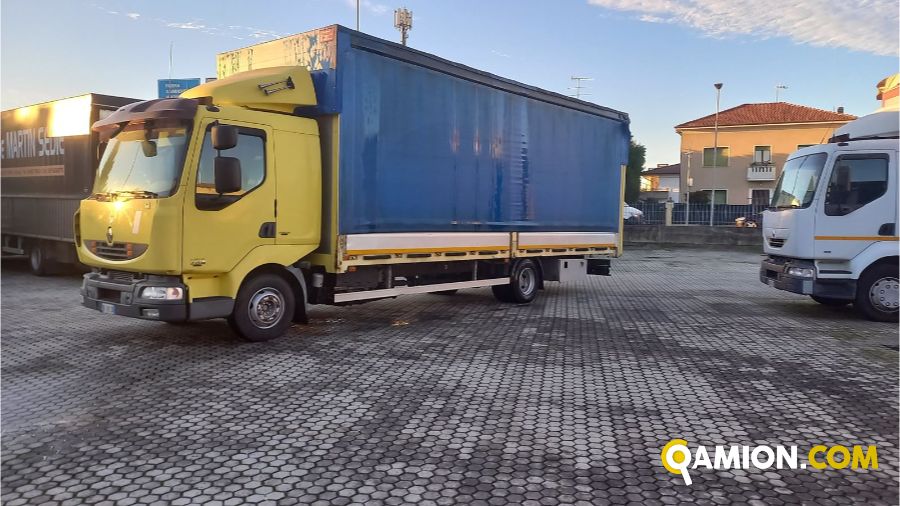Renault MIDLUM midlum 220 | LO.MA.CAR. DI MARANI ALBERTO E CARLO SNC