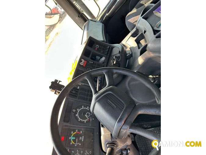 Scania 94D 94D | S.G. TRADING S.R.L.