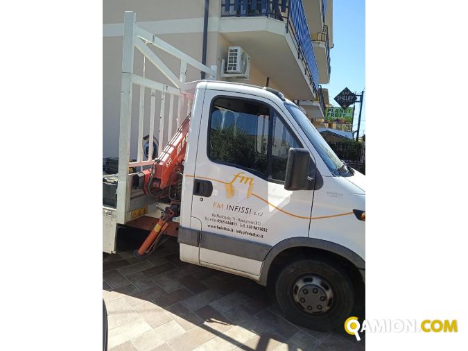 Iveco 35C15 FURGONE CON SPONDA 35C15 FURGONE CON SPONDA | Fm infissi srl