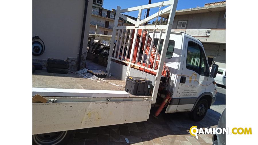 Iveco 35C15 FURGONE CON SPONDA 35C15 FURGONE CON SPONDA | Fm infissi srl
