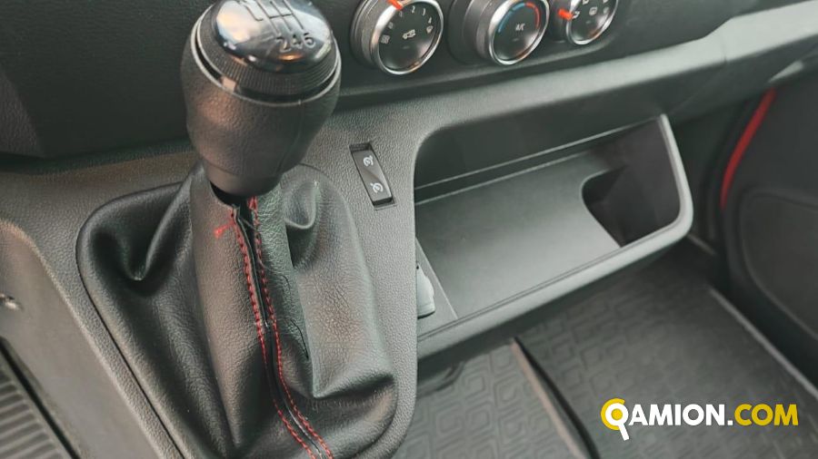 Renault Master III 35 FWD E6 2016 Master III 35 FWD E6 2016