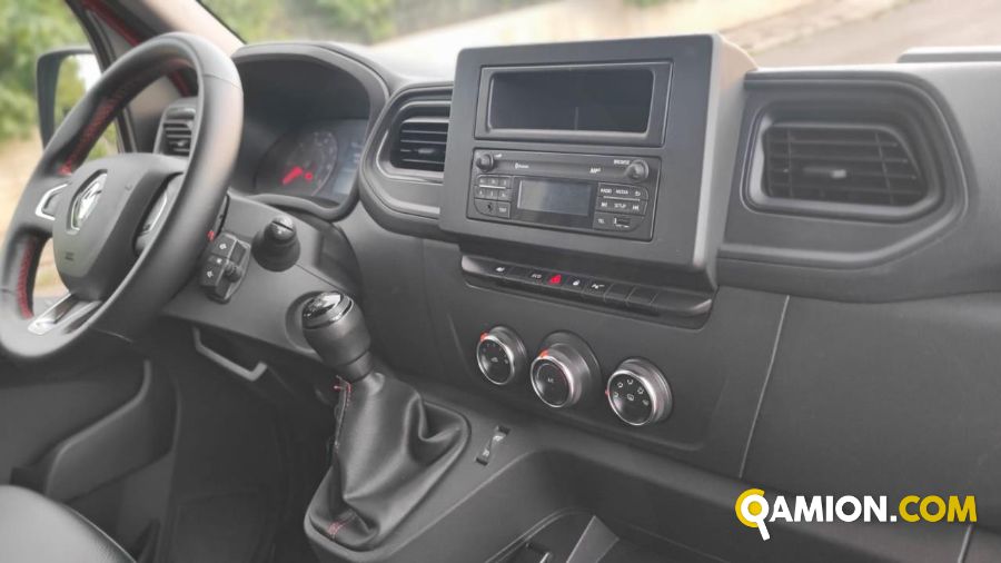 Renault Master III 35 FWD E6 2016 Master III 35 FWD E6 2016