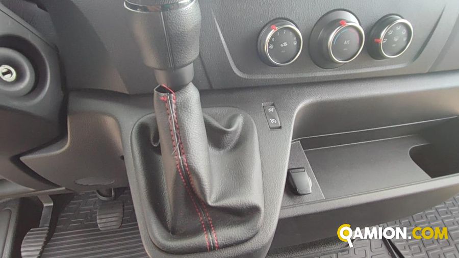 Renault Master III 35 FWD E6 2016 Master III 35 FWD E6 2016