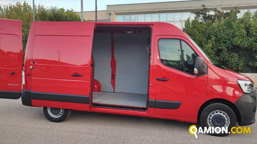 Renault Master III 35 FWD E6 2016 Master III 35 FWD E6 2016