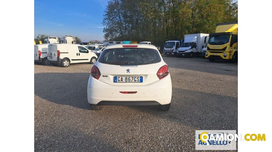 Peugeot 208 208 | Leggero Furgone > 35 q.li Altro | Borgo Agnello S.p.A.