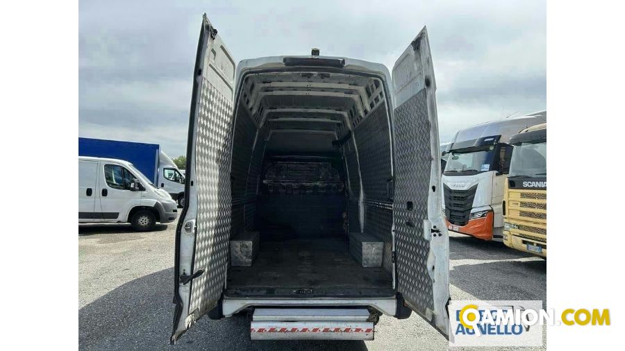 Iveco DAILY 35S17 | Leggero Furgone > 35 q.li Altro | Borgo Agnello S.p.A.
