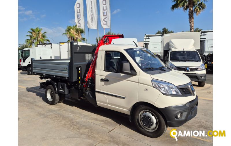 Piaggio NP6 TWB CHAS 325 LR GPL TOP WITHE | Furgone  RIBALTABILE CON GRU | SOCOM NUOVA S.R.L