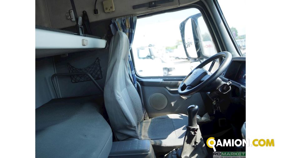 Volvo CABINATO | Leggero Cabinato > 35 q.li Cassone fisso con centina | ROMANA DIESEL SPA
