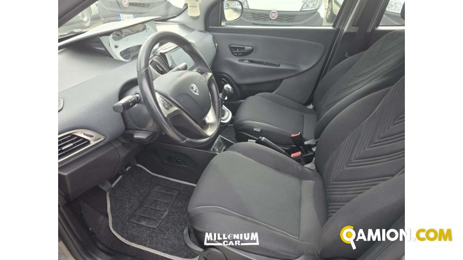 Lancia Ypsilon Ypsilon | Millenium Car