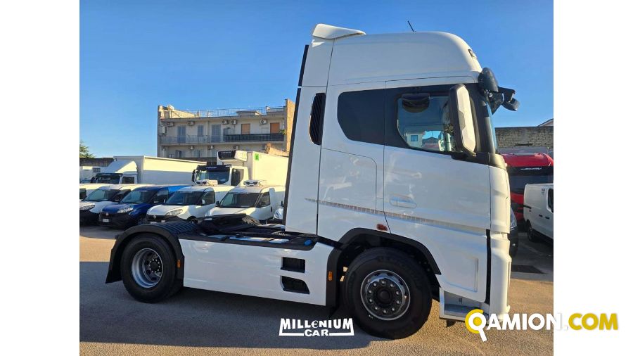 Ford FMAX 500 WHITE PACK MEG CAB FMAX 500 WHITE PACK MEG CAB | Millenium Car