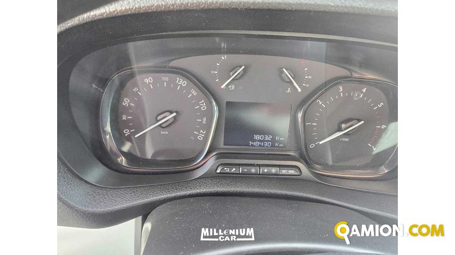 Opel ZAFIRA ZAFIRA | Millenium Car