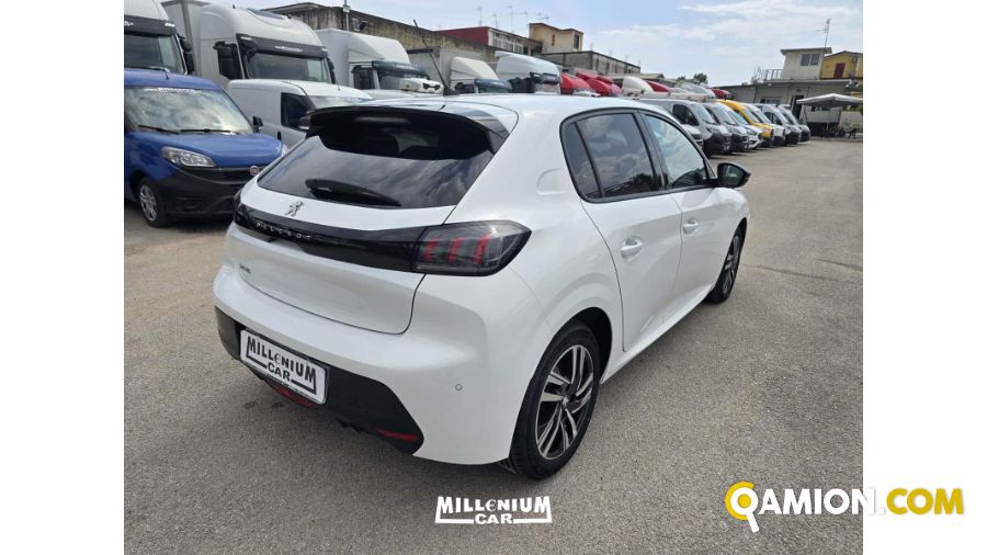 Peugeot 208 208 | Millenium Car