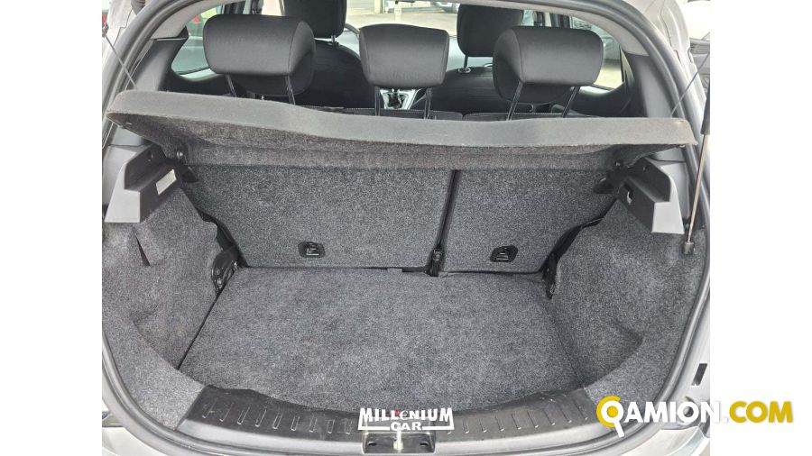 Lancia Ypsilon Ypsilon | Millenium Car