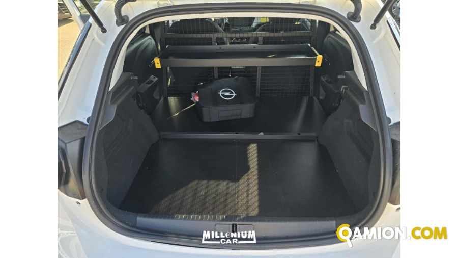 Opel CORSA CORSA | Millenium Car