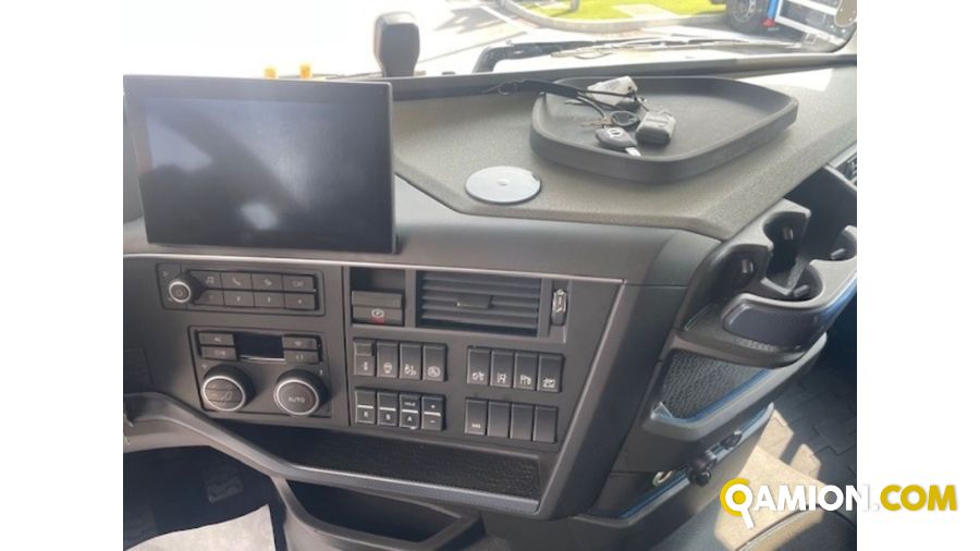 VOLVO TRUCKS FH13 18 T E6 FH13 18 T E6 VOLVO FH13 .500cv Automatico+vebplus Altro | AUTO INDUSTRIALE BERGAMASCA SPA